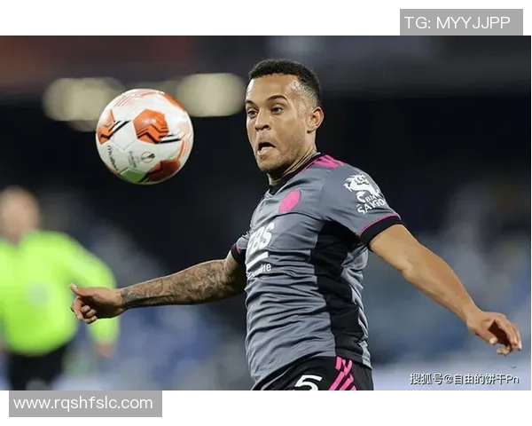 特里尔足球球星是谁揭秘 了解这位球员的成长历程与成就